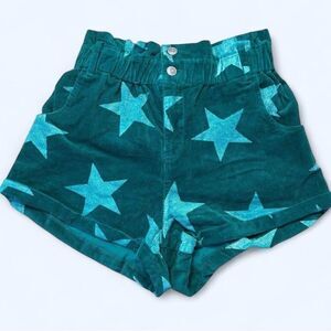 Peach Love Women’s Medium Green Star Shorts
